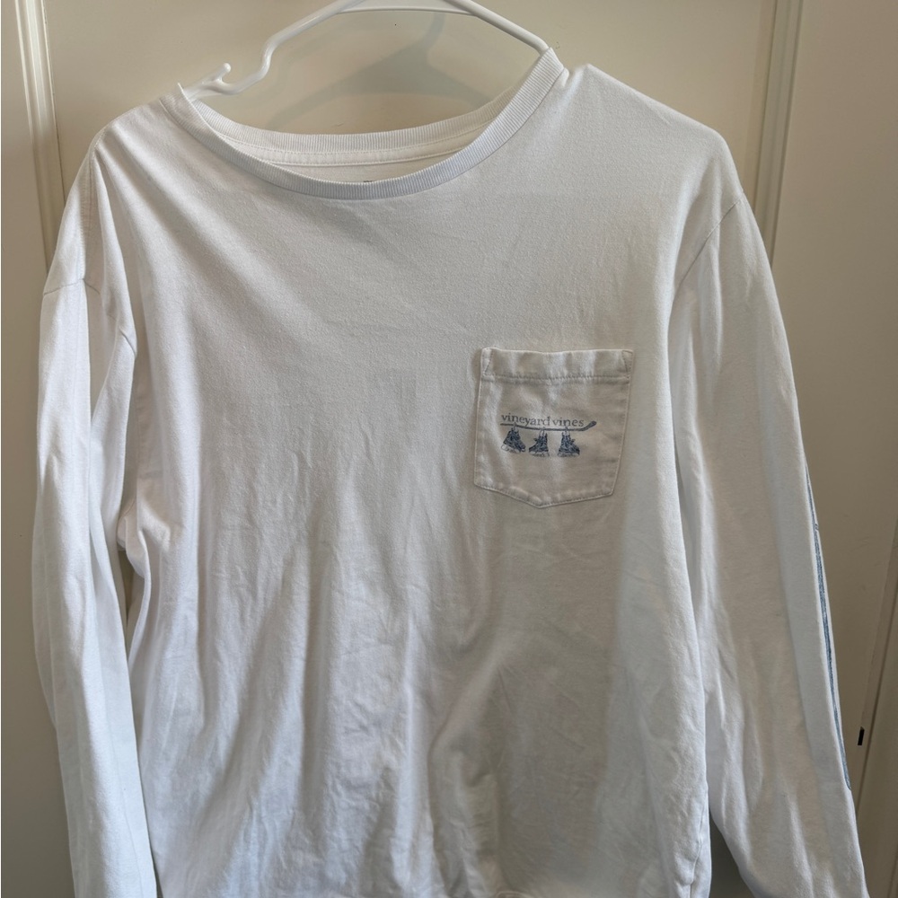 Vineyard Vines White Long Sleeve hockey Tee with Pocket